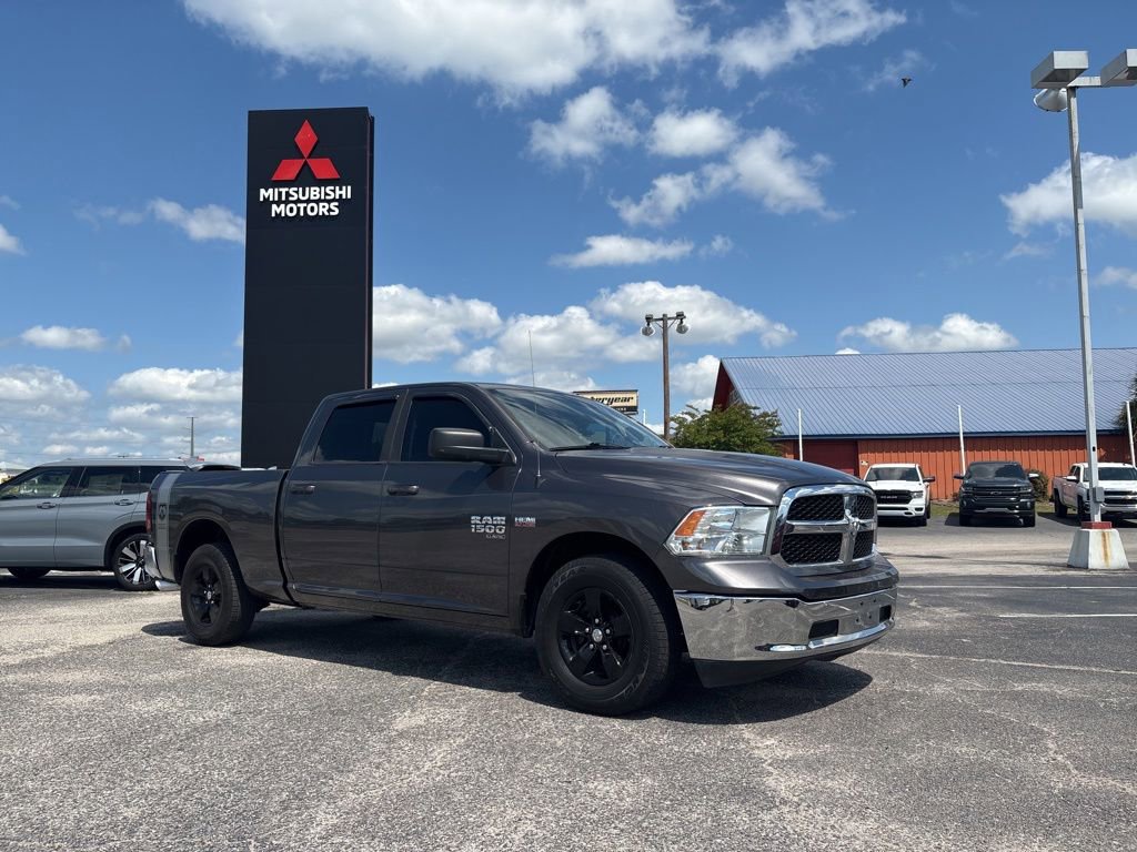 Used 2019 RAM 1500 Classic SLT RWD image 1