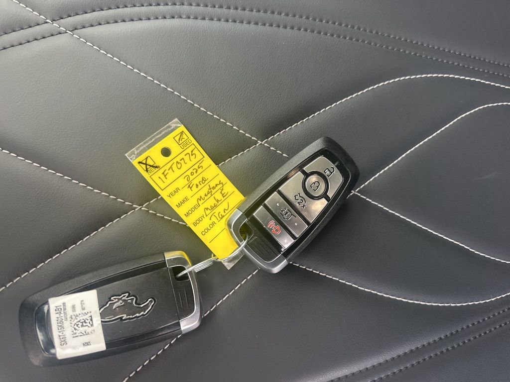 Used 2025 Ford Mustang Mach-E Select image 32
