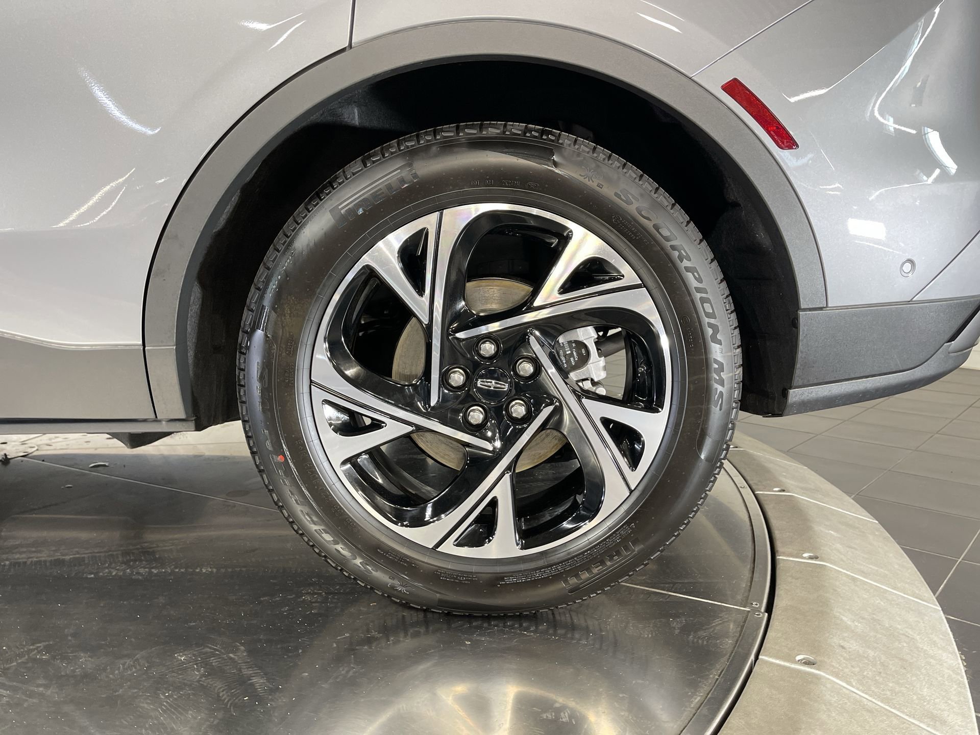 New 2024 Lincoln Nautilus Premier w/ Equipment Group 102A image 38