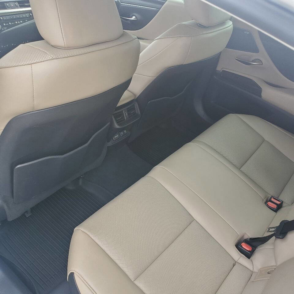 Used 2021 Lexus ES 300h w/ Premium Package image 25