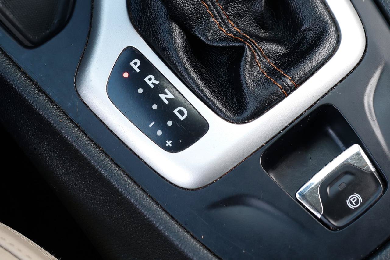 Used 2015 Jeep Cherokee Limited w/ Luxury Group FWD image 39