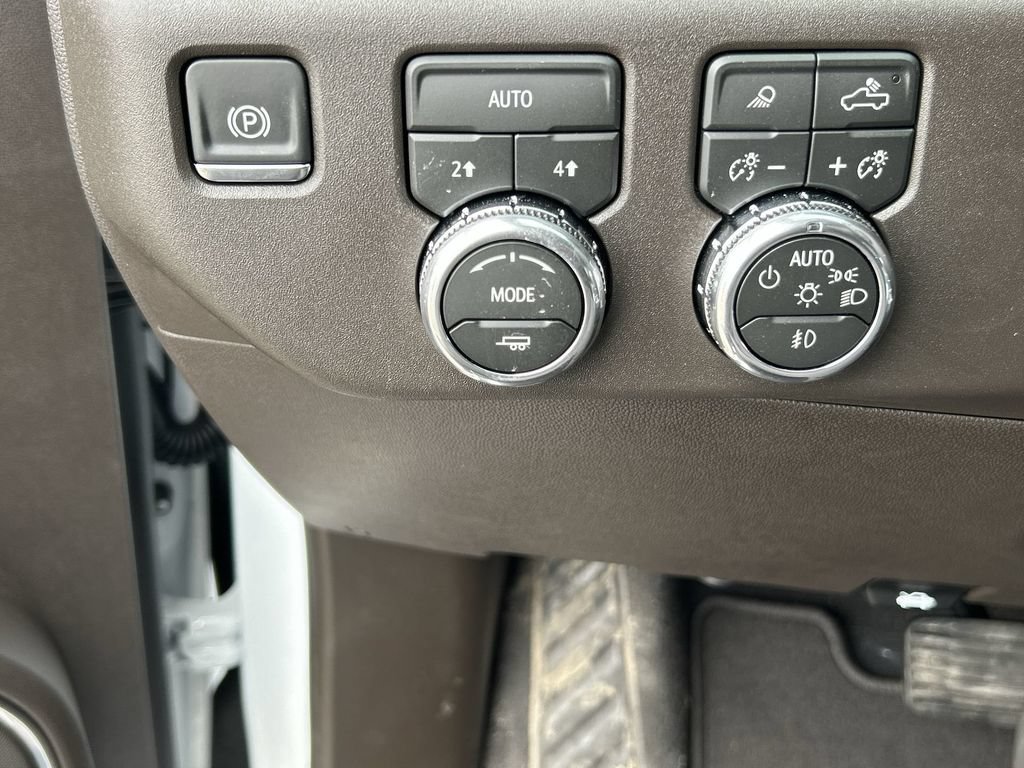 New 2026 GMC Sierra 1500 SLT w/ SLT Convenience Package AWD/4WD image 18