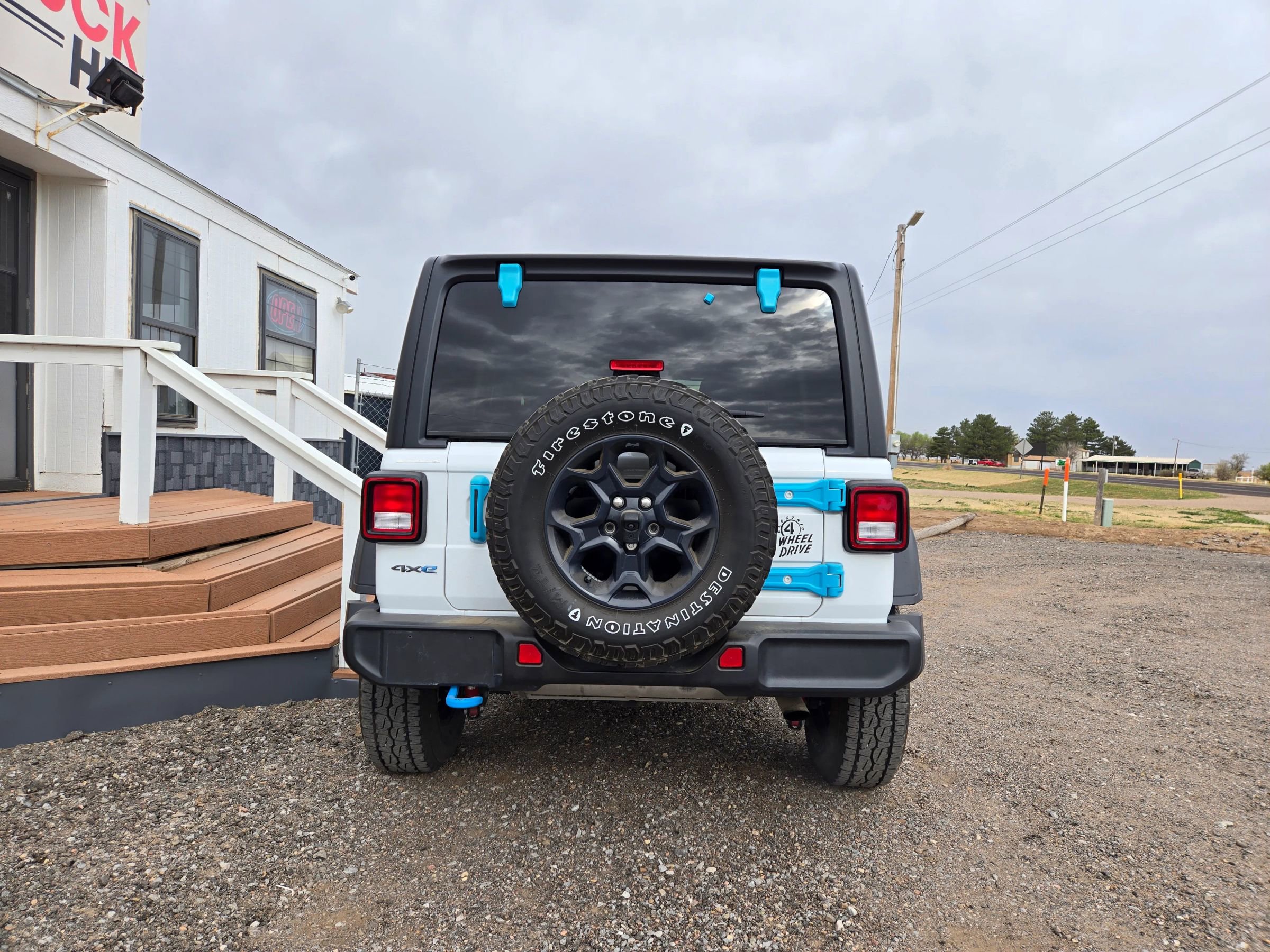 Used 2023 Jeep Wrangler Unlimited w/ Cold Weather Group image 6