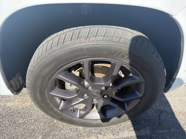 Used 2020 Jeep Grand Cherokee High Altitude AWD/4WD image 12