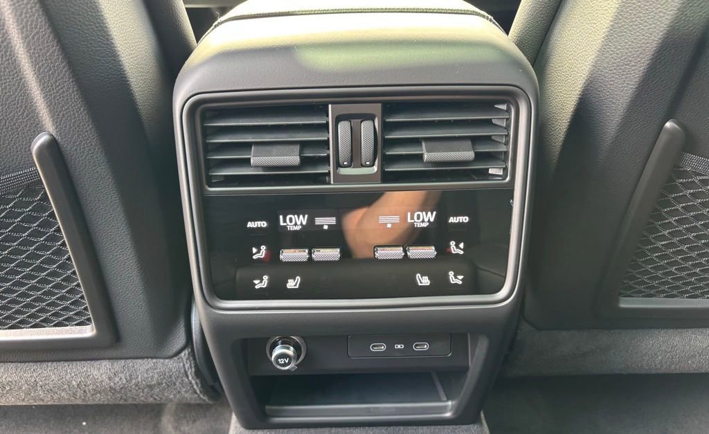 New 2026 Porsche Cayenne image 6