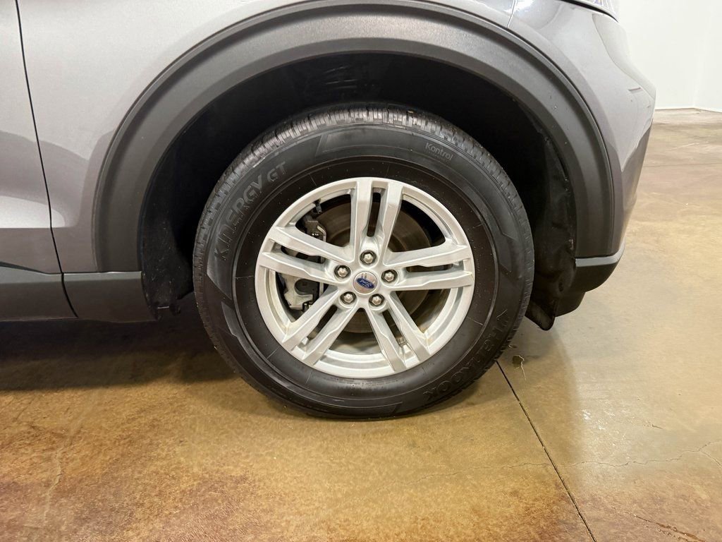 Used 2022 Ford Explorer XLT image 89