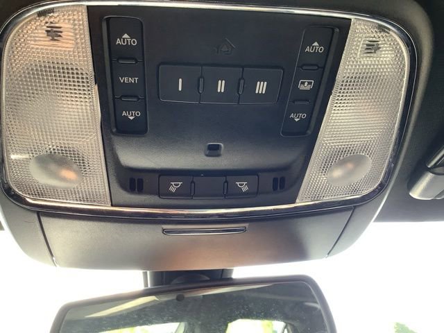 Used 2022 Chrysler 300 S RWD image 26