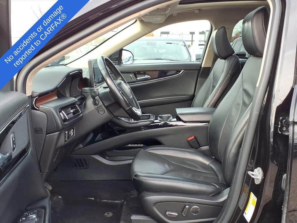 Used 2023 Lincoln Nautilus Reserve image 18