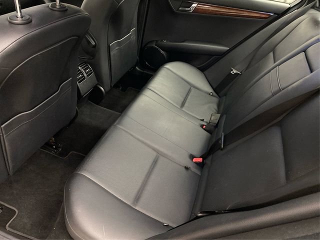 Used 2011 Mercedes-Benz C 300 4MATIC Sedan image 11