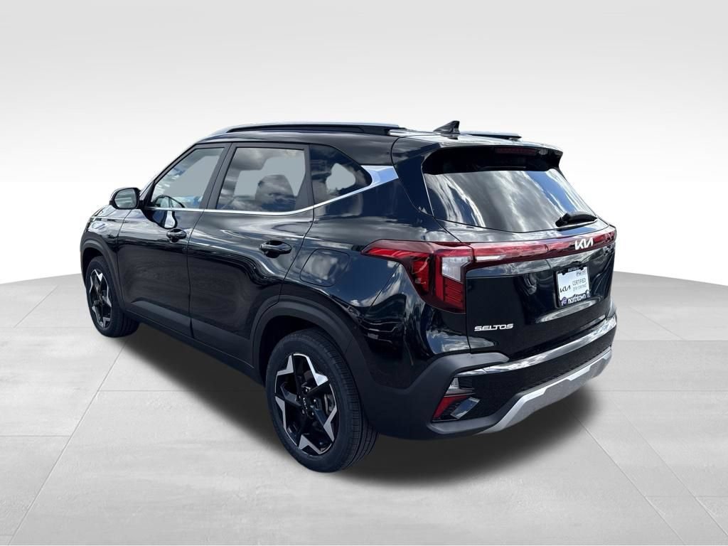 Certified 2024 Kia Seltos EX AWD/4WD image 9