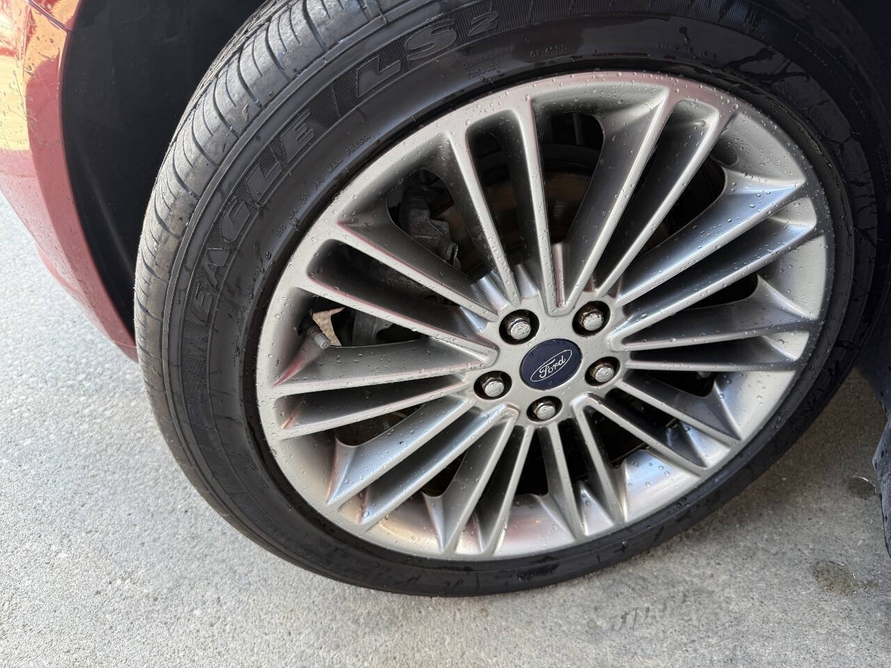 Used 2014 Ford Fusion SE w/ Equipment Group 202A FWD image 9