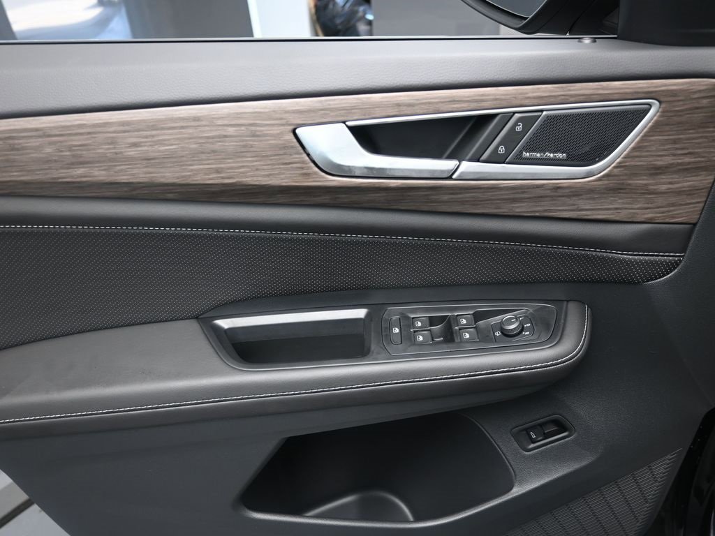 New 2025 Volkswagen Atlas SEL Premium R-Line image 20