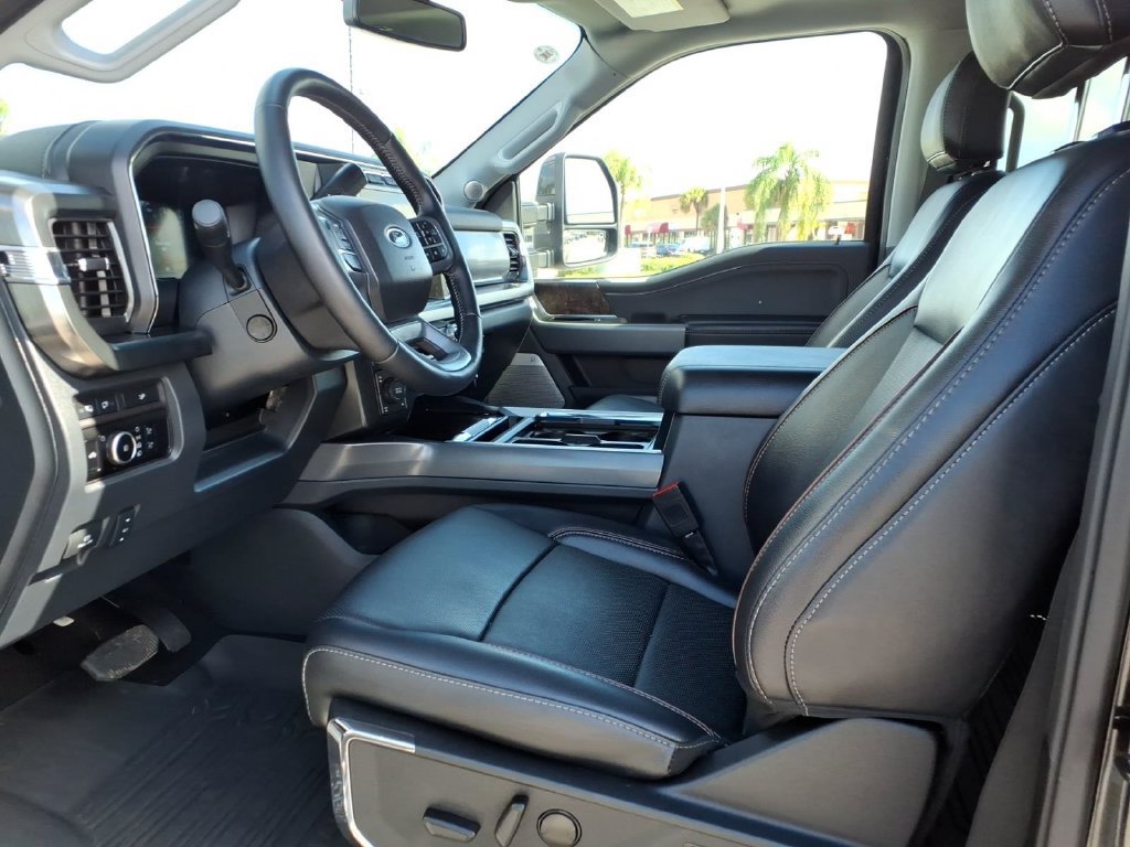 Used 2024 Ford F250 Lariat w/ Lariat Ultimate Package AWD/4WD image 24
