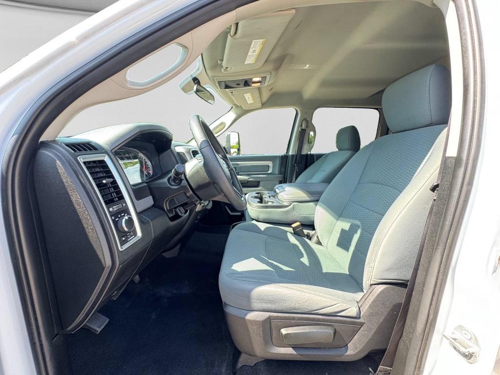 Used 2019 RAM 1500 Classic SLT AWD/4WD image 20
