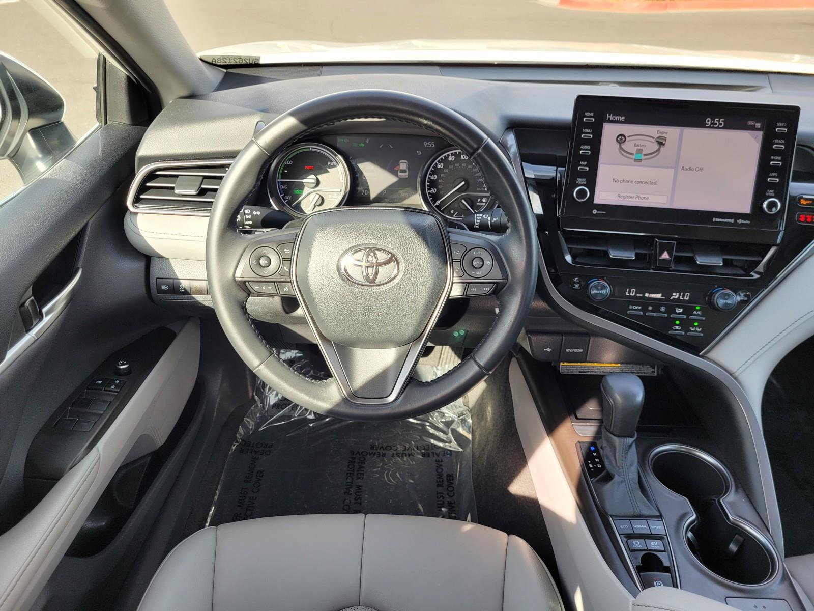 Used 2021 Toyota Camry XSE FWD image 16