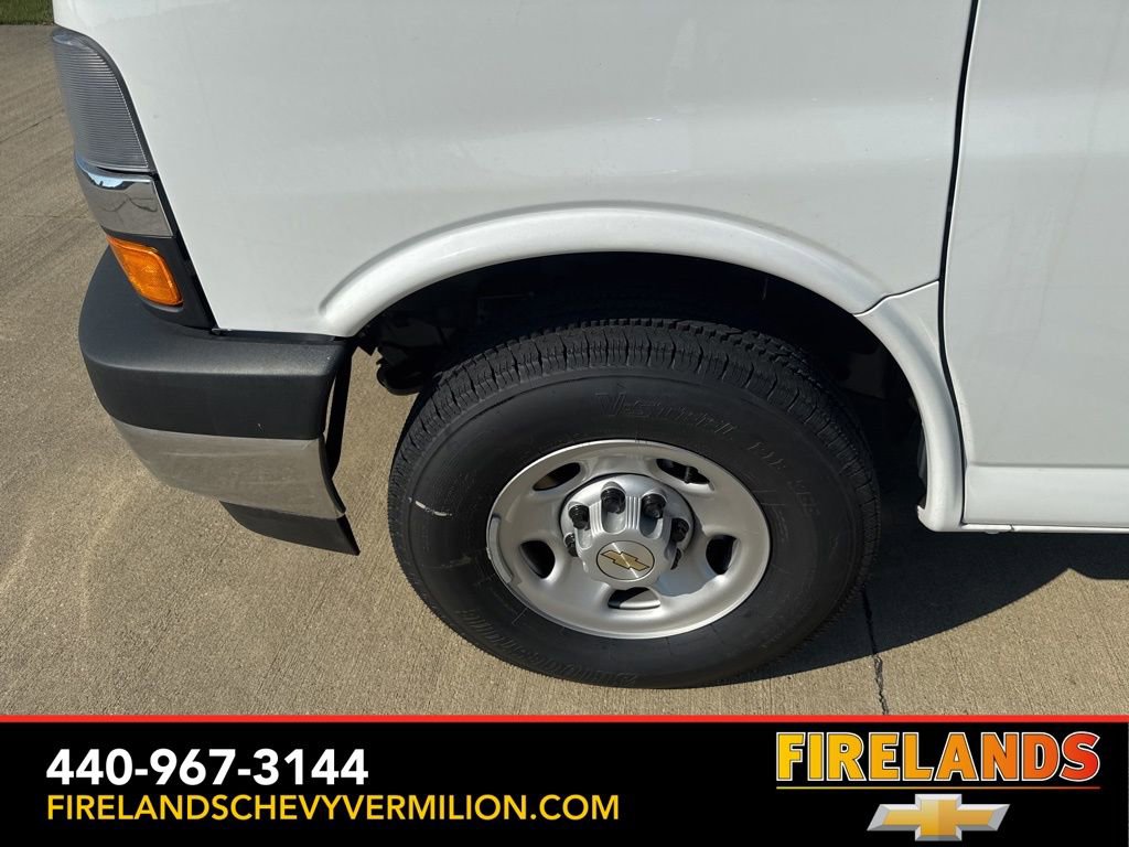 New 2025 Chevrolet Express 2500 w/ Driver Convenience Package image 39