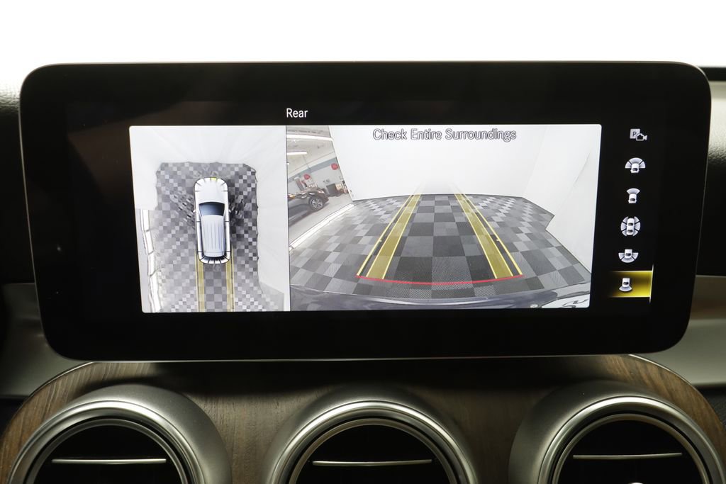 Used 2022 Mercedes-Benz GLC 300 4MATIC image 11