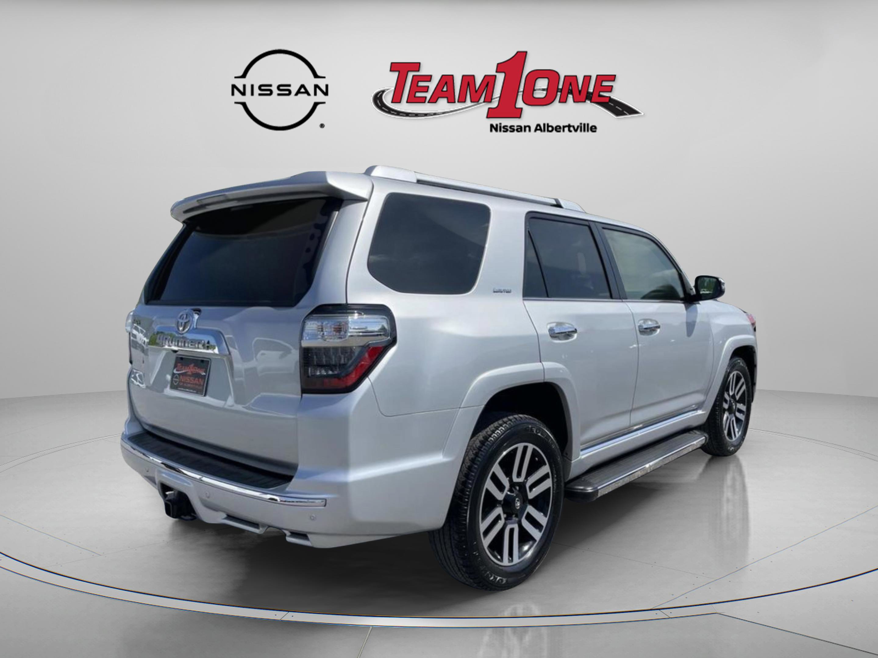 Used 2024 Toyota 4Runner Limited image 8