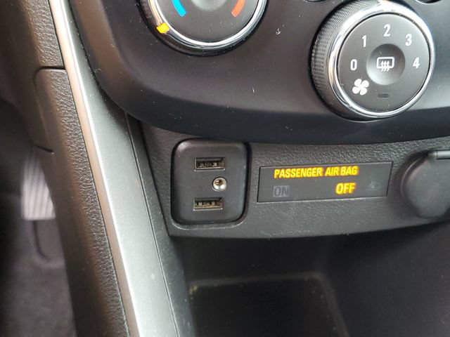 Used 2020 Chevrolet Trax LT w/ LT Convenience Package FWD image 28