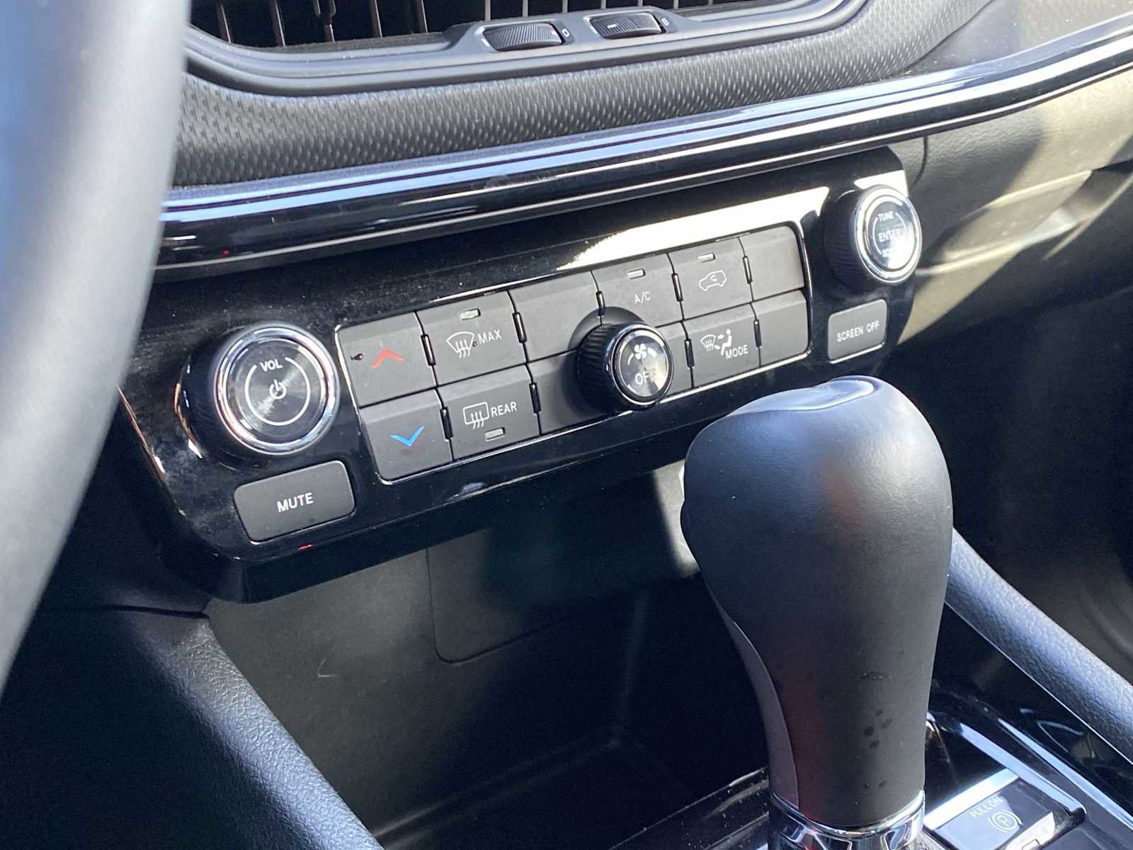 Certified 2025 Jeep Compass Latitude w/ Altitude Special Edition image 25