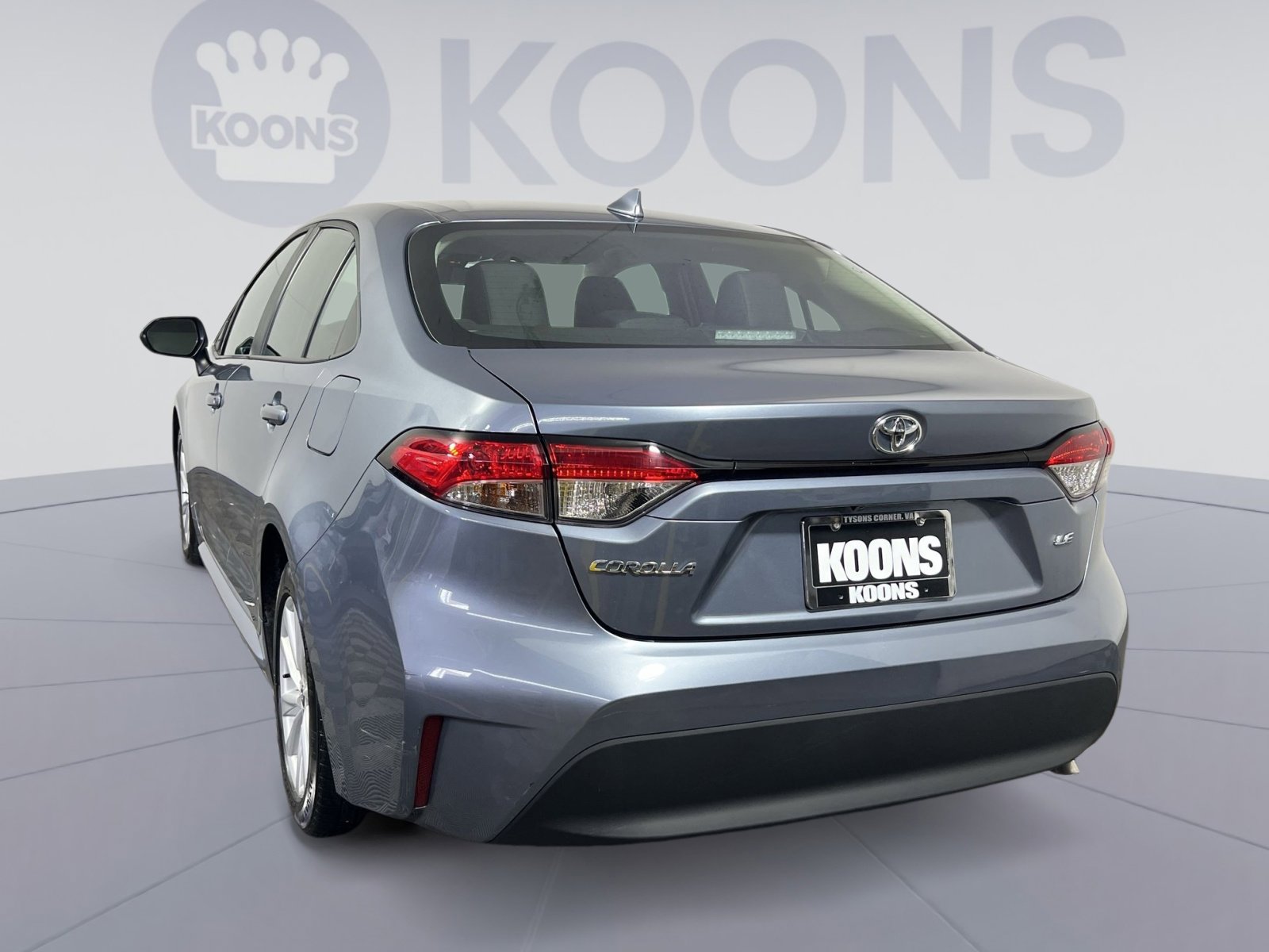 Used 2025 Toyota Corolla LE w/ LE Premium Package image 4