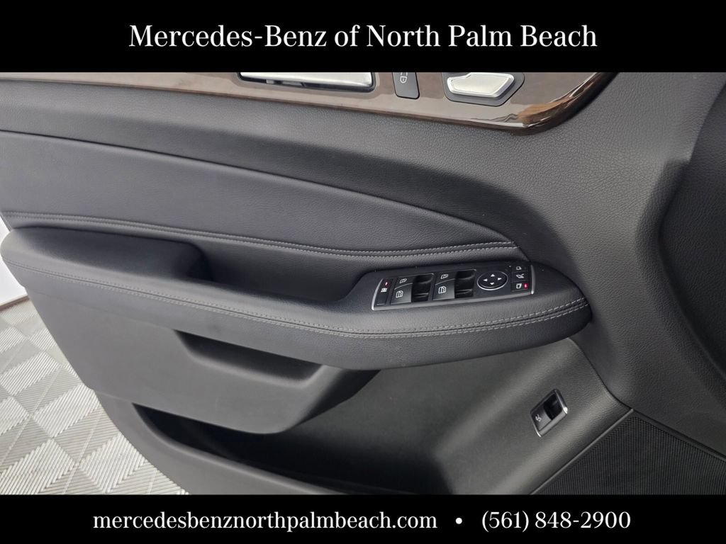 Used 2018 Mercedes-Benz GLS 450 4MATIC image 27