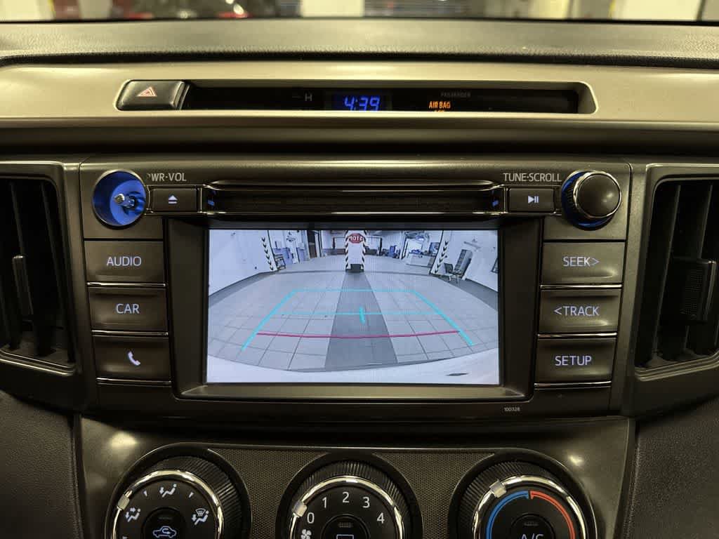 Used 2015 Toyota RAV4 LE AWD/4WD image 23