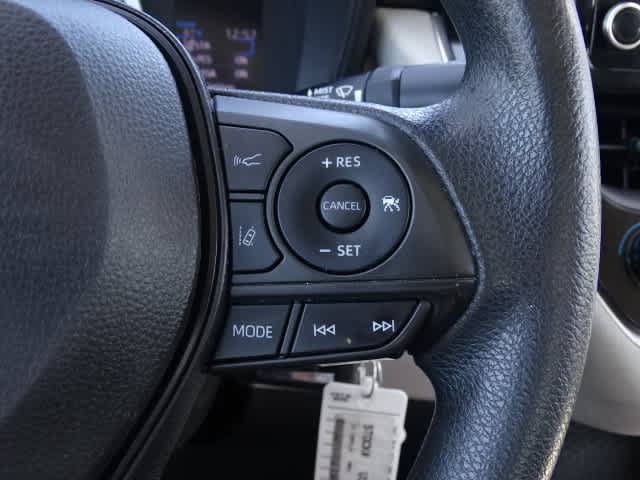Used 2021 Toyota Corolla LE FWD image 36