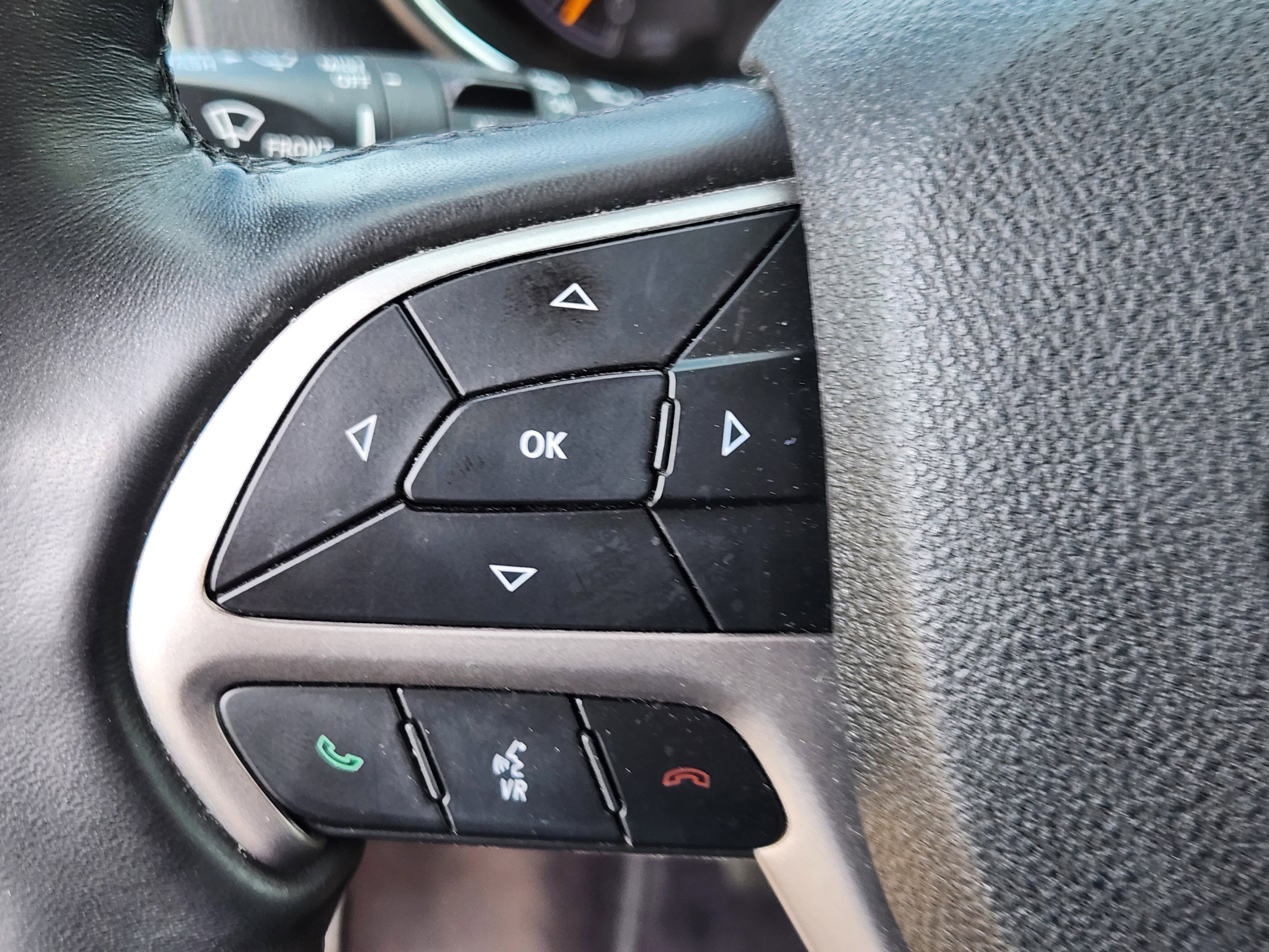 Used 2018 Jeep Grand Cherokee Limited AWD/4WD image 23