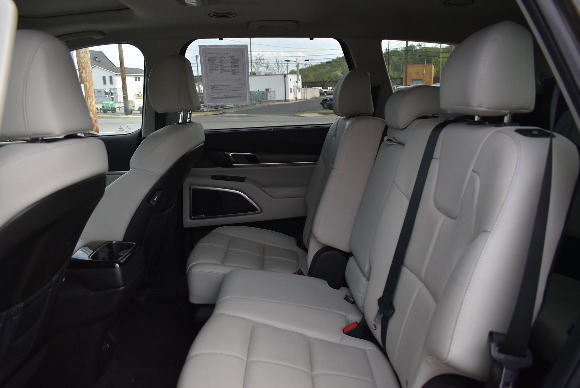 Used 2022 Kia Telluride EX w/ Towing Package image 17