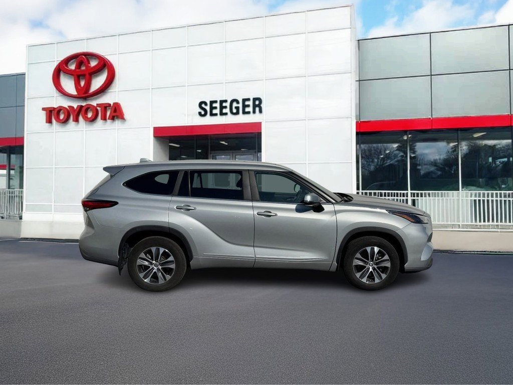 Certified 2023 Toyota Highlander AWD video 2