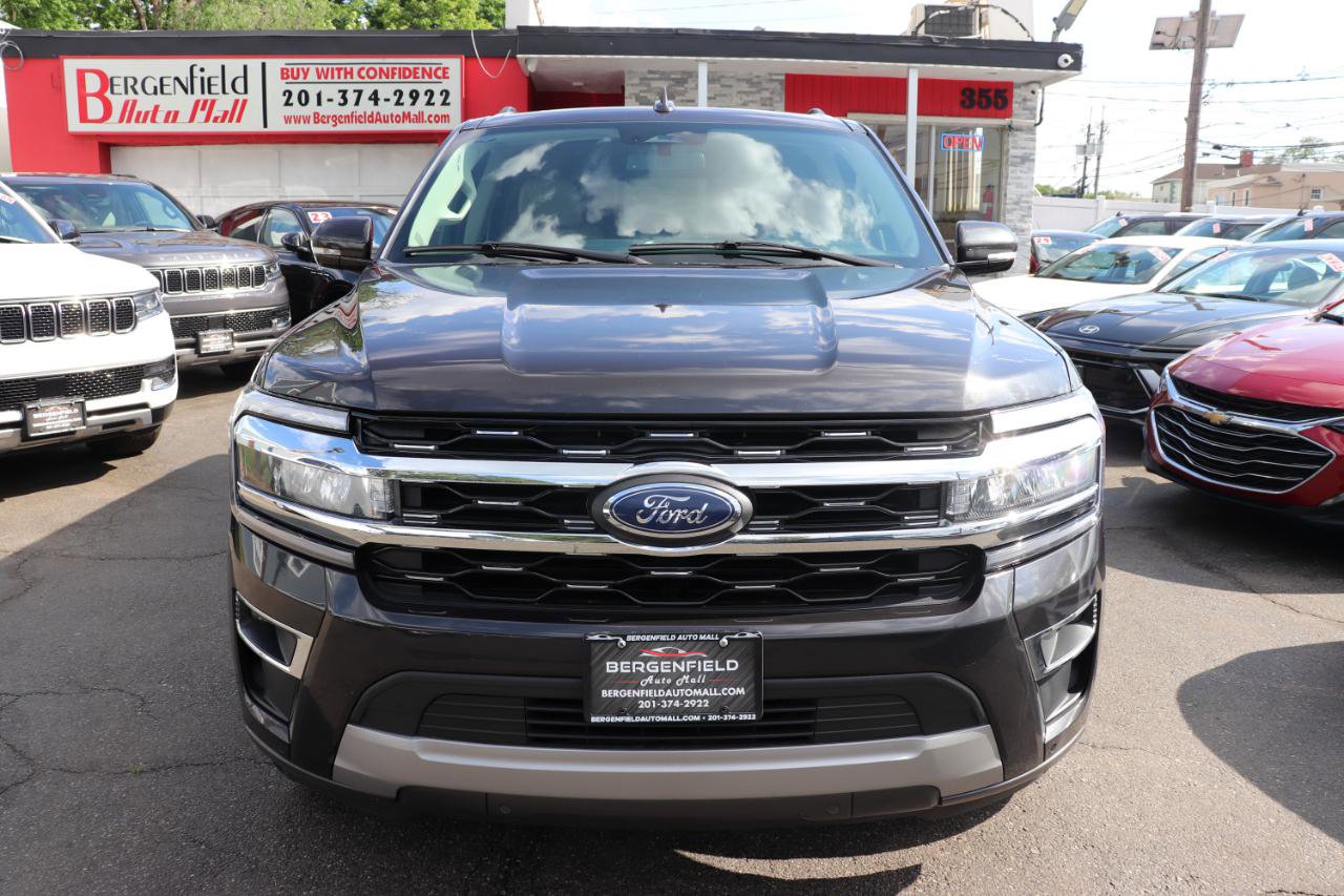 Used 2024 Ford Expedition Max Limited AWD/4WD image 8