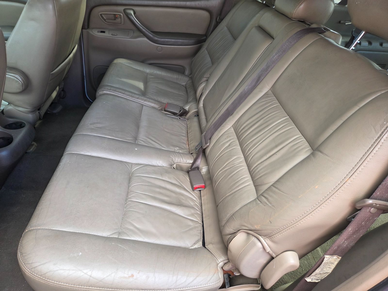 Used 2002 Toyota Sequoia SR5 RWD image 7