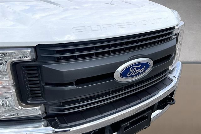 Used 2017 Ford F250 XL w/ Power Equipment Group RWD image 19