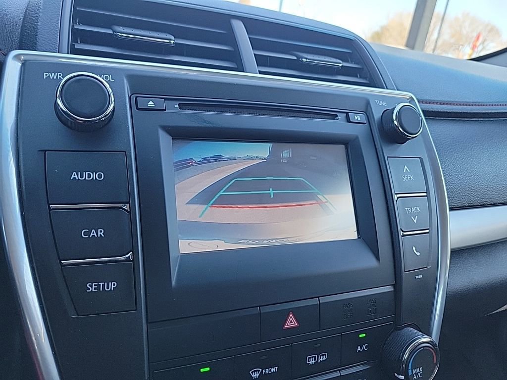 Used 2017 Toyota Camry SE image 31