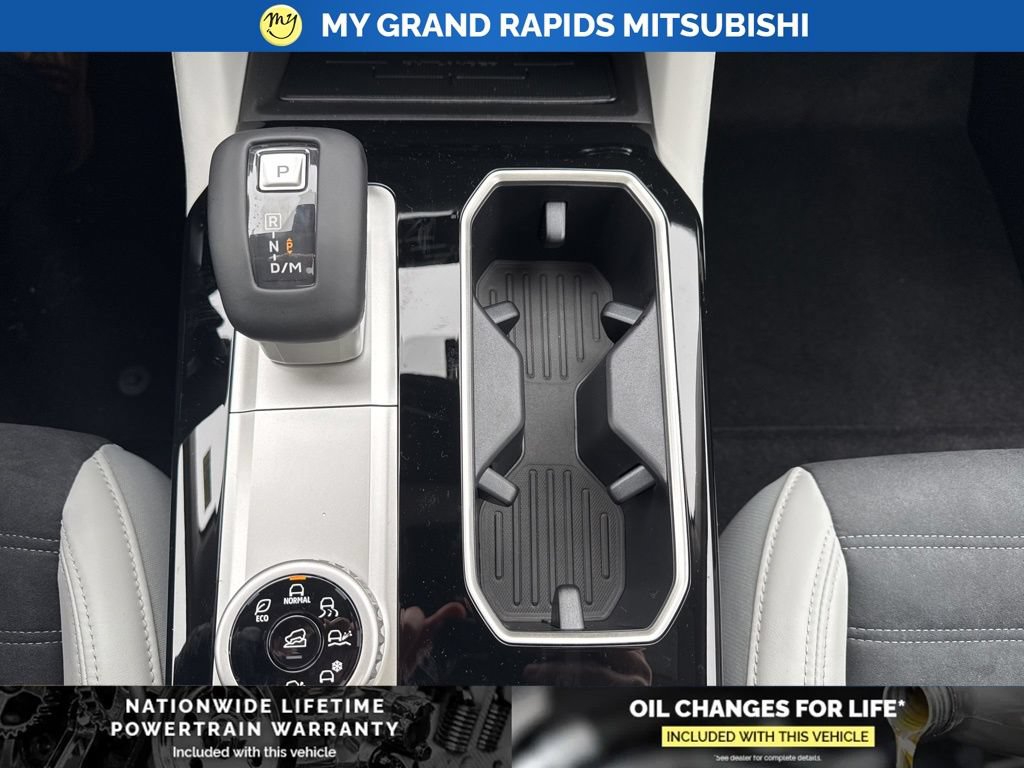 New 2026 Mitsubishi Outlander SE AWD/4WD image 24