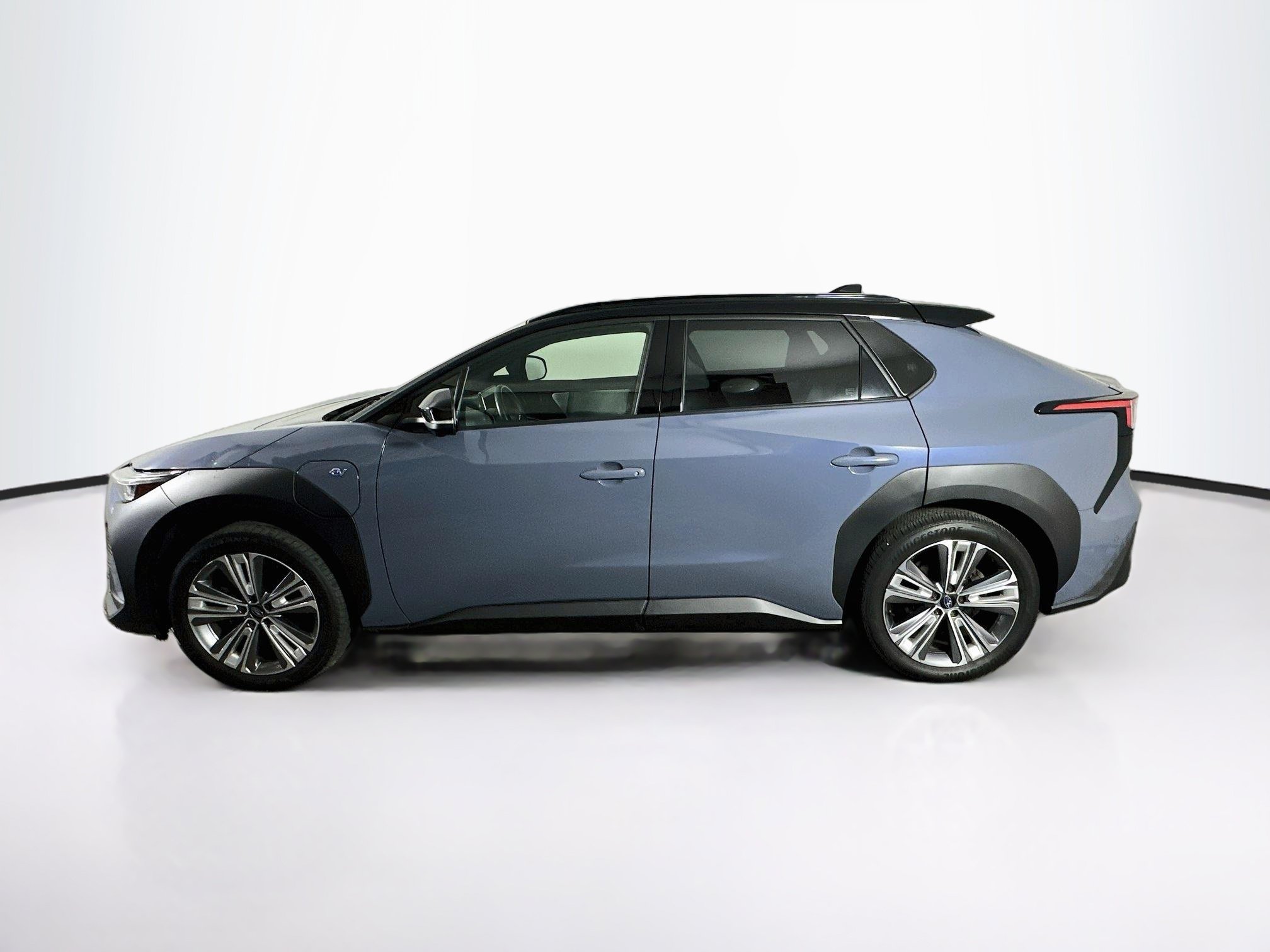 Used 2023 Subaru Solterra AWD image 4