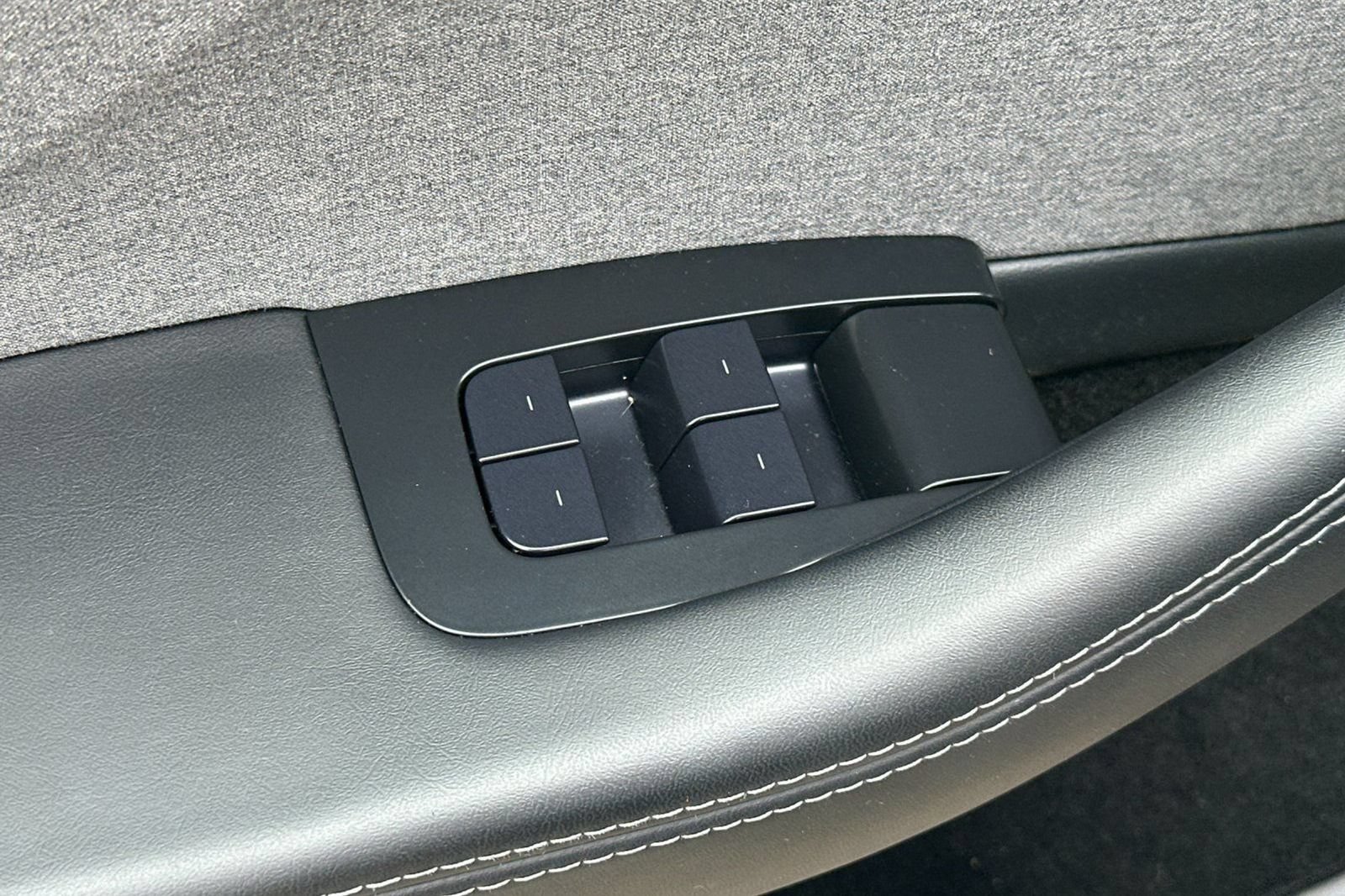 Used 2024 Tesla Model 3 Standard Range RWD image 13