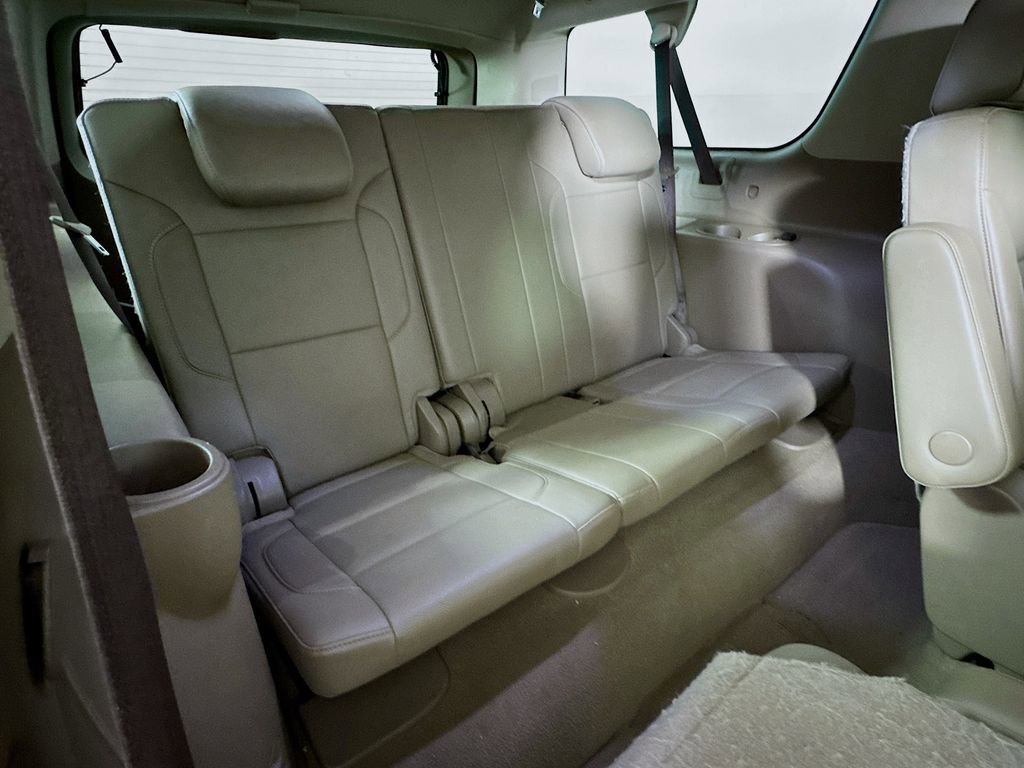 Used 2020 Chevrolet Suburban Premier AWD/4WD image 30