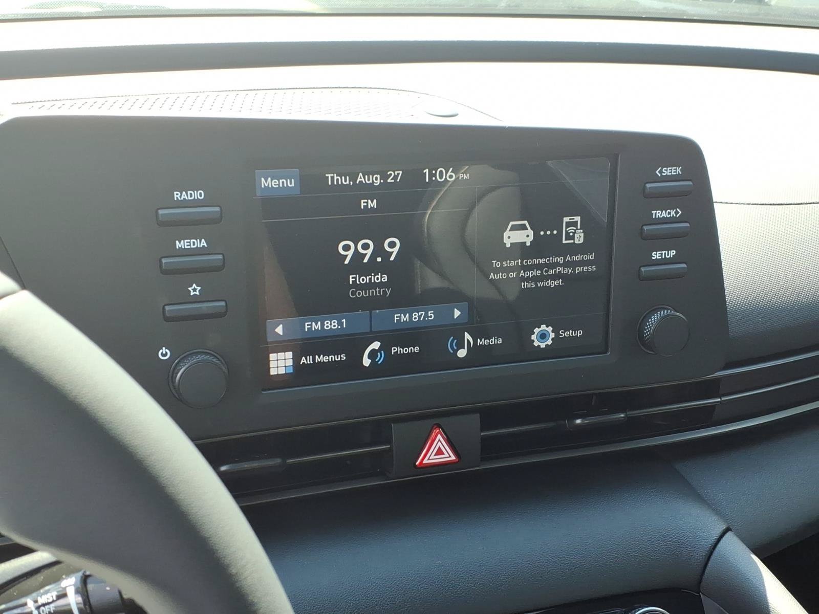 New 2026 Hyundai Elantra SEL Sport FWD image 15