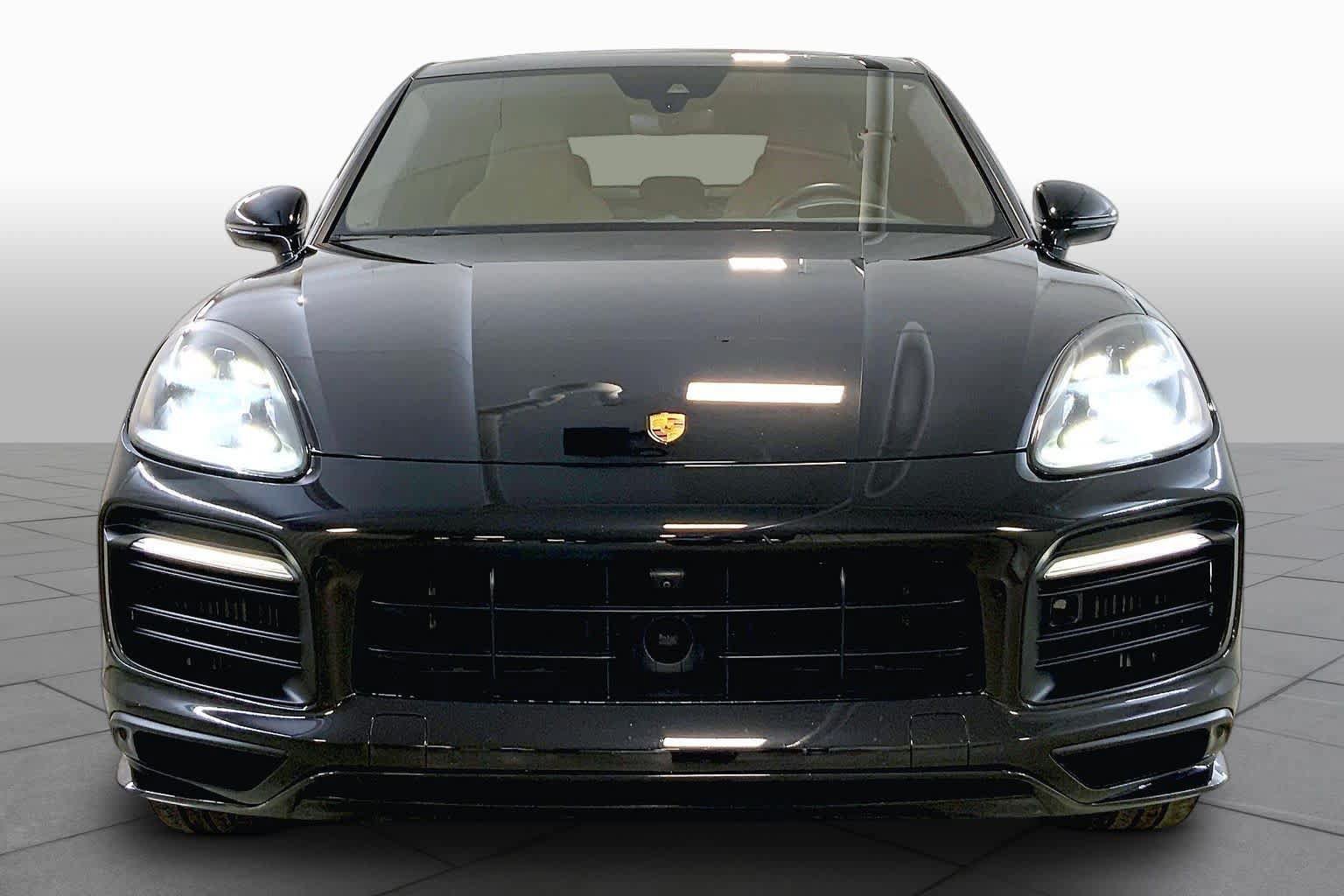 Used 2021 Porsche Cayenne GTS AWD/4WD image 3