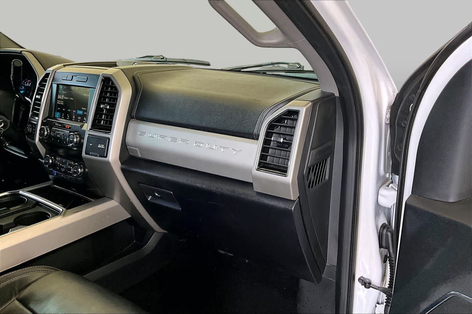 Used 2019 Ford F250 Lariat w/ Lariat Value Package AWD/4WD image 18