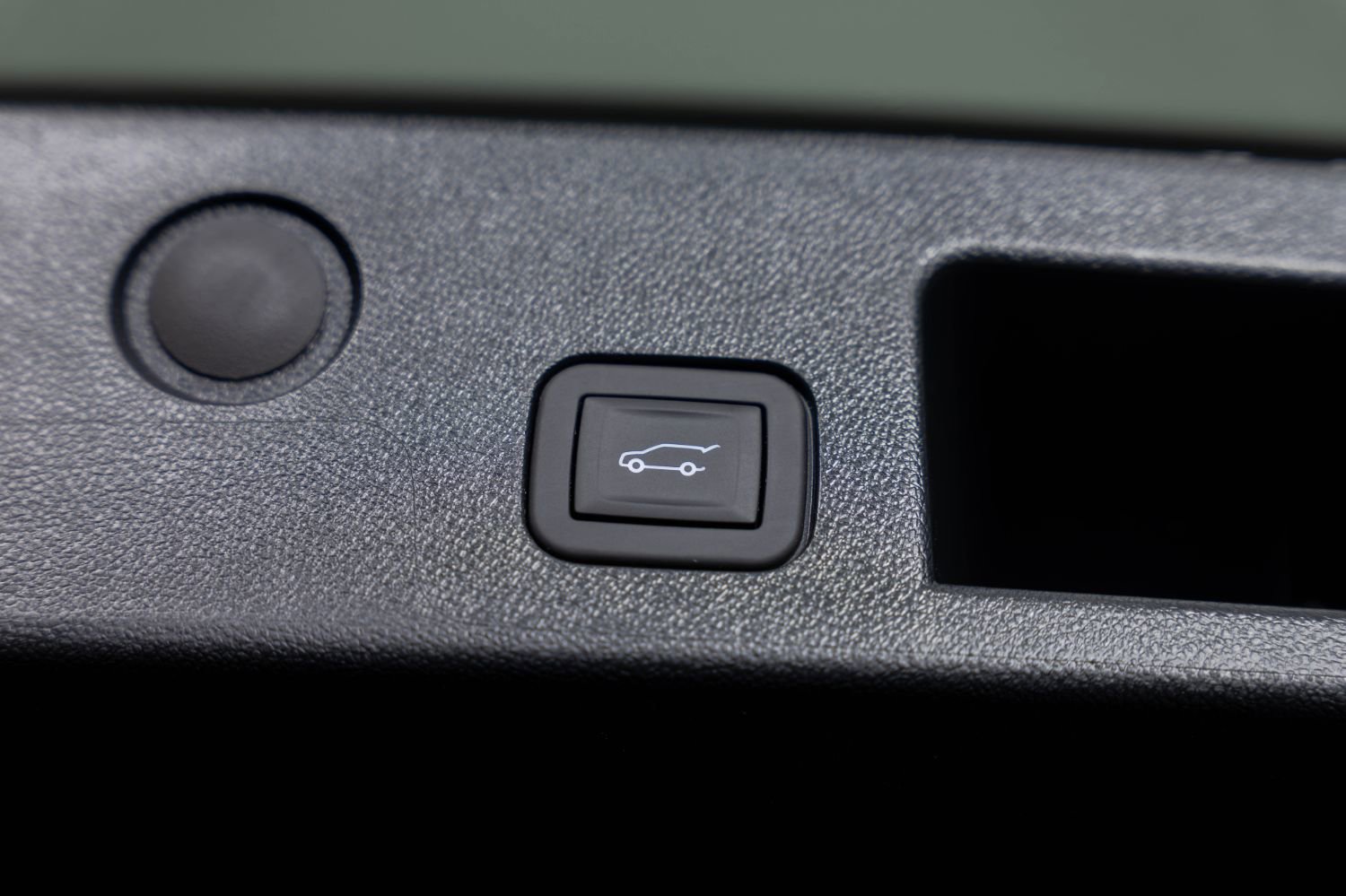 Used 2025 Chevrolet Equinox ACTIV w/ Safety and Technology Package image 23