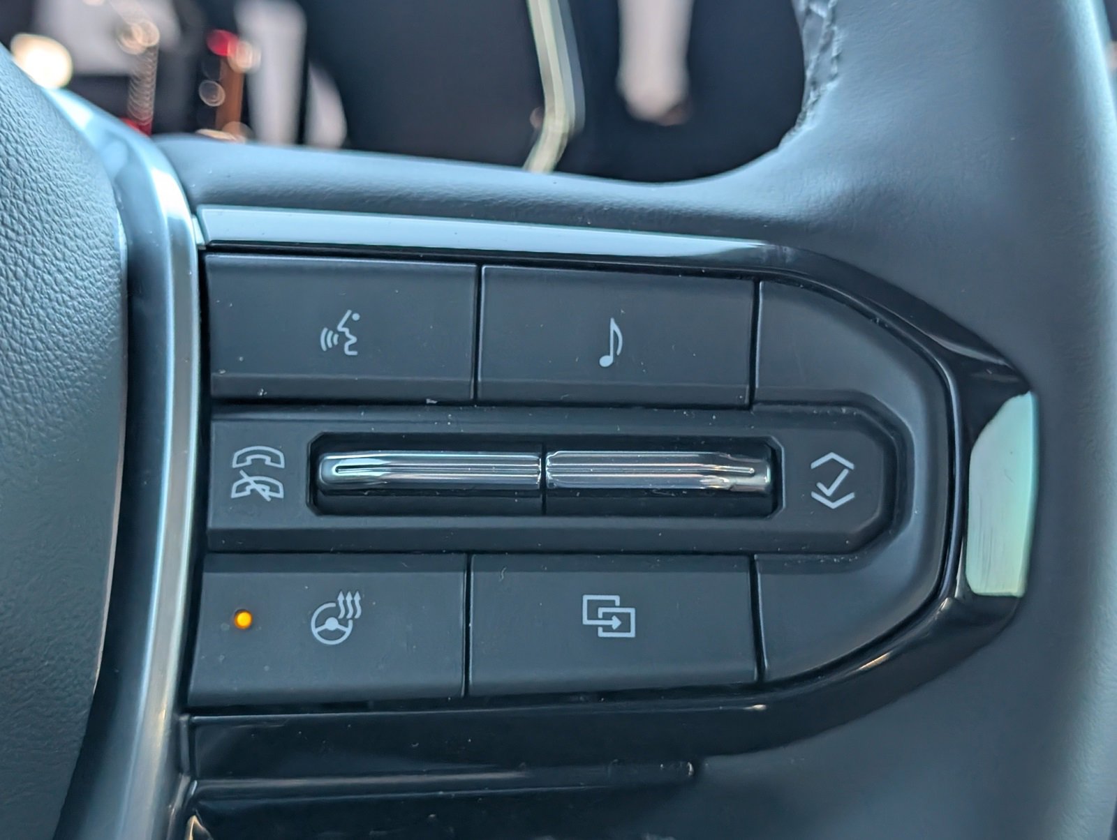 Used 2026 Chevrolet Colorado ZR2 w/ Technology Package image 18