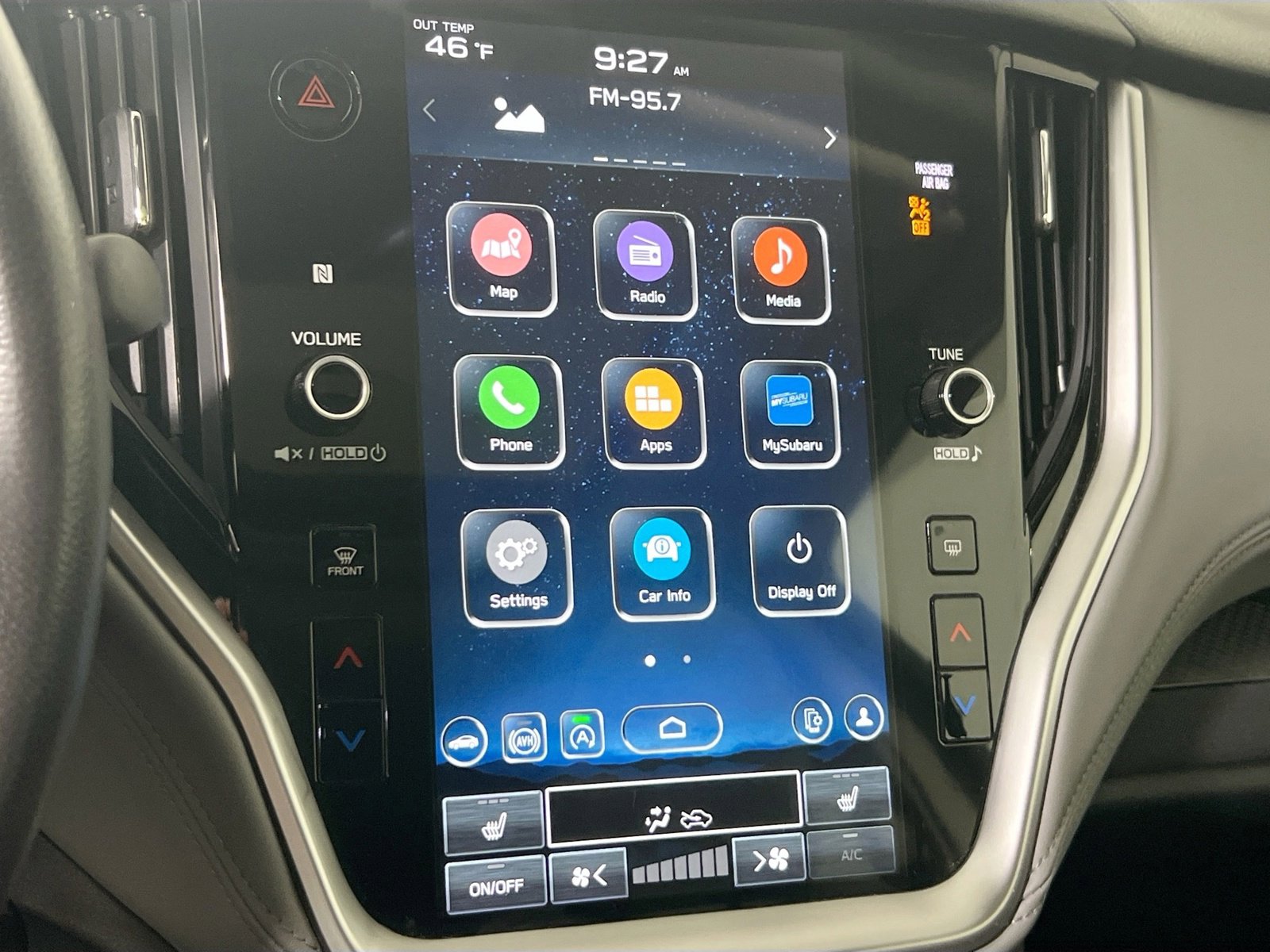 Used 2023 Subaru Outback Premium image 15