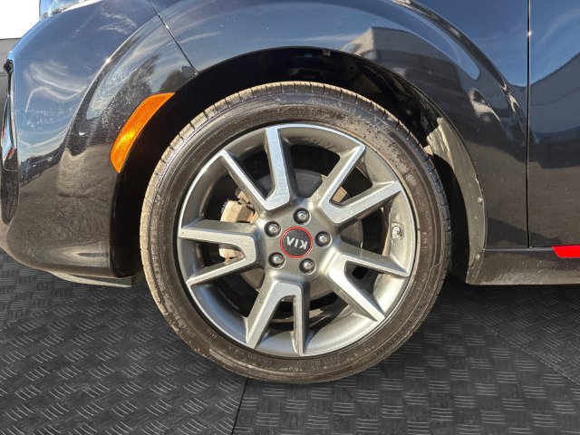 Used 2020 Kia Soul GT-Line Turbo FWD image 14