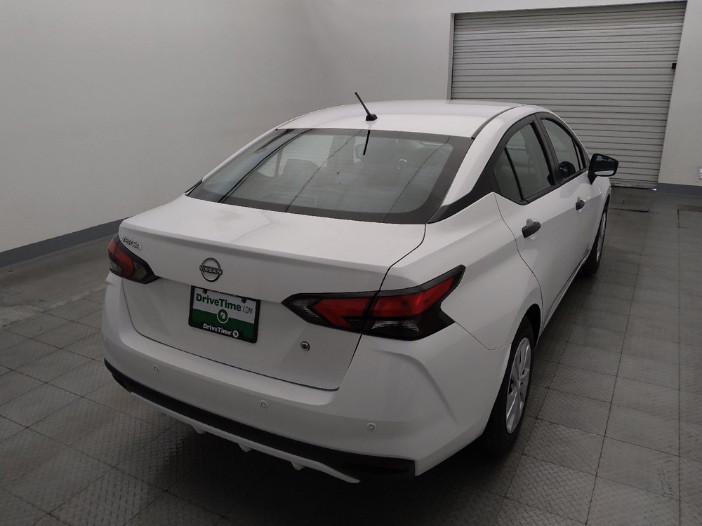 Used 2023 Nissan Versa S FWD image 7