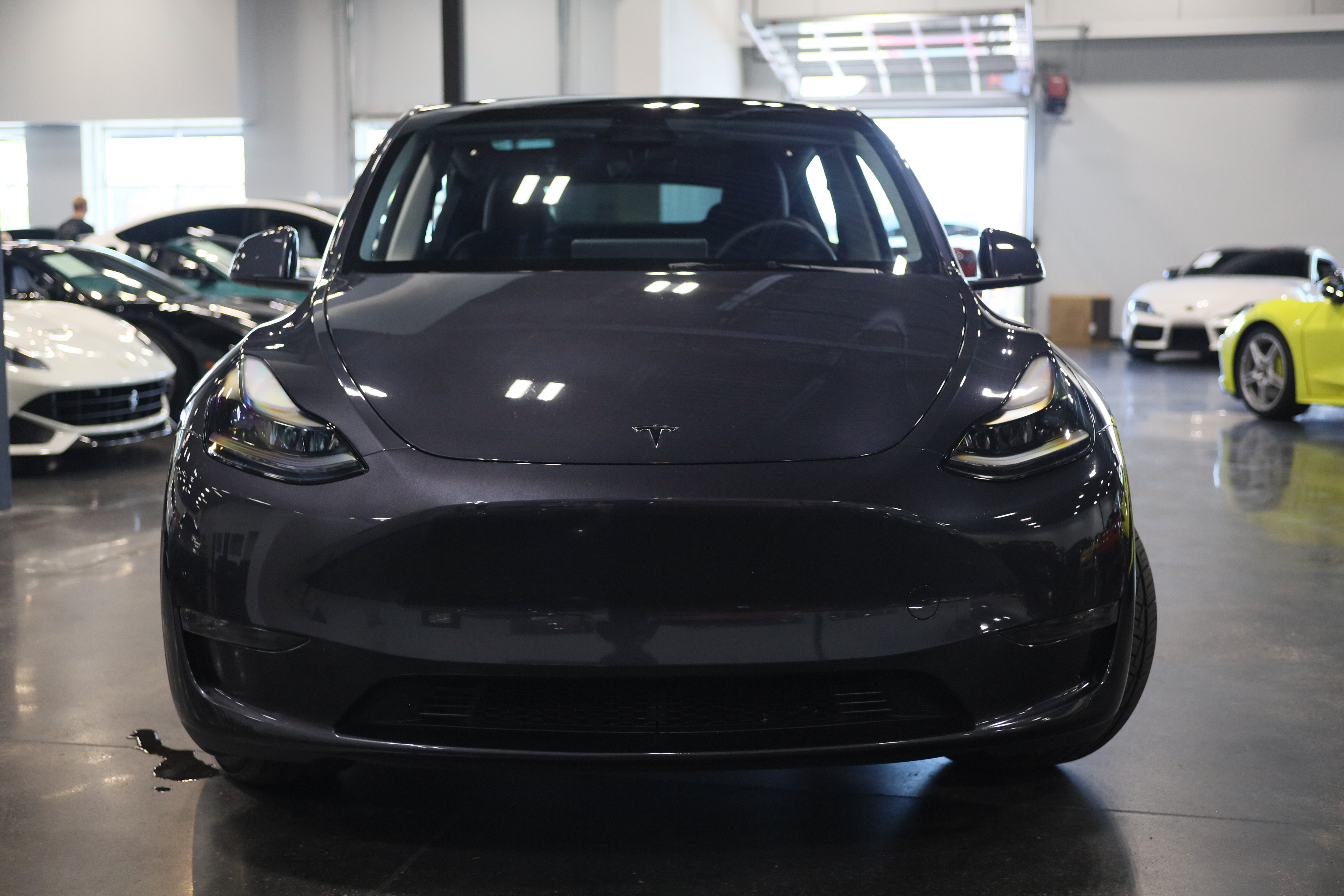 Used 2024 Tesla Model Y Long Range AWD/4WD image 2