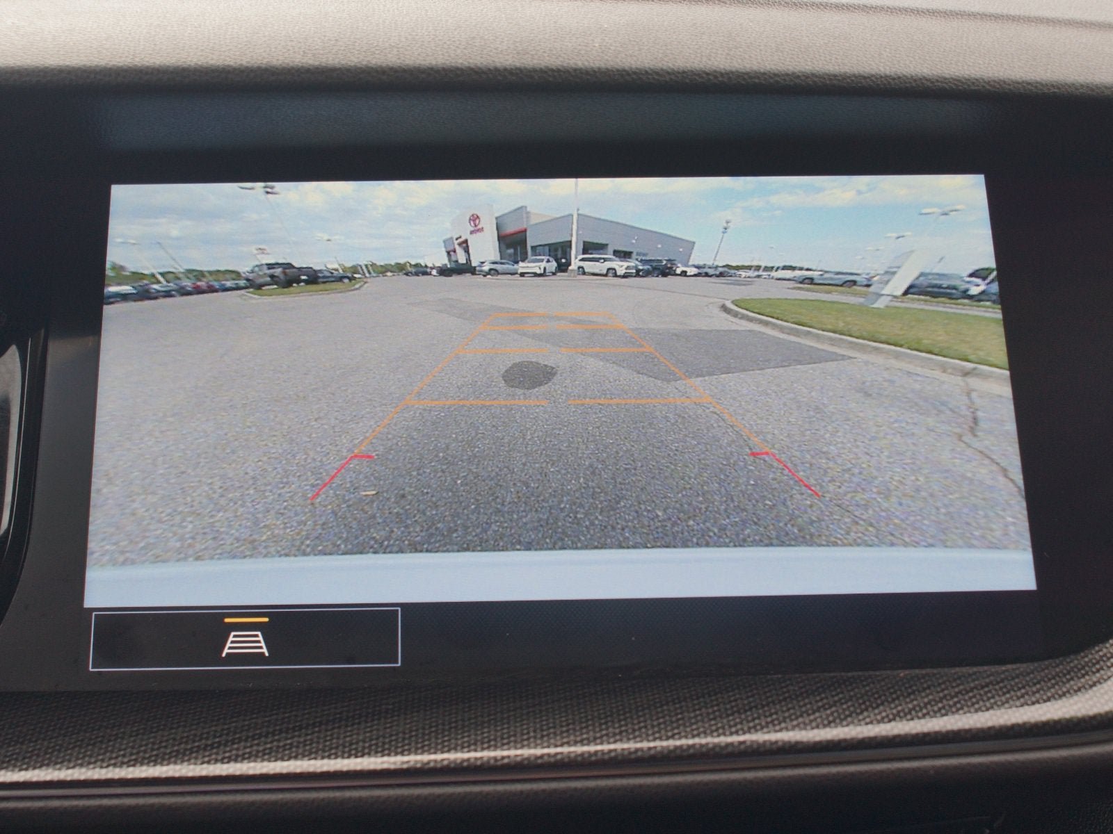 Used 2021 Buick Envision Preferred FWD image 6