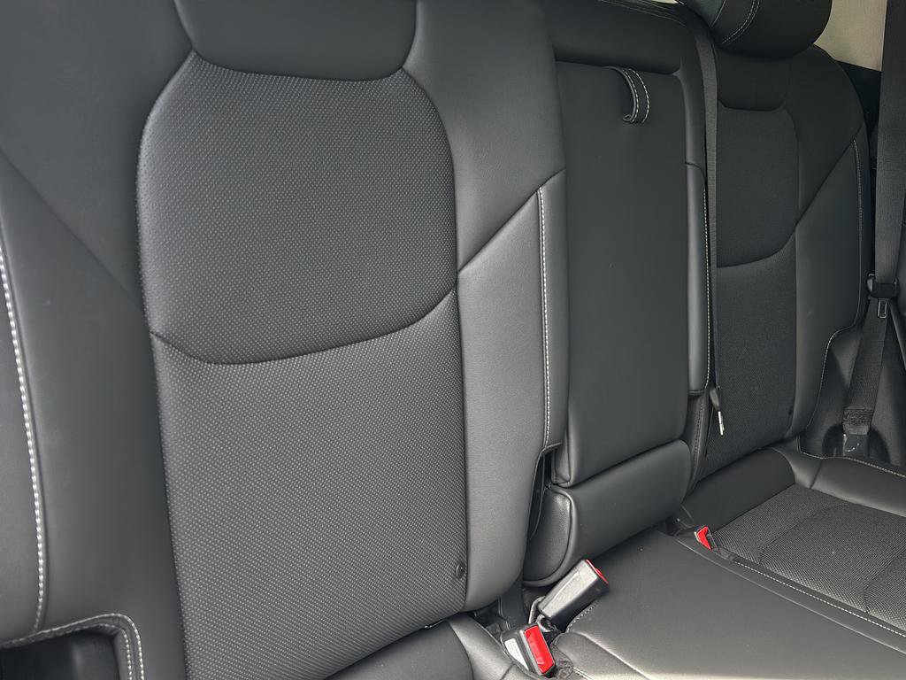 Certified 2026 Genesis GV70 2.5T image 37